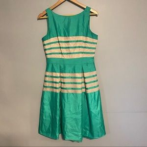 JUST TAYLOR sleeveless a-line dress with back zipper